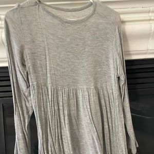 pleated grey flowy top, size S